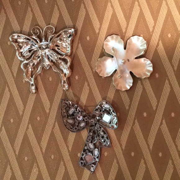 Brooches (3) - Picture 2 of 2